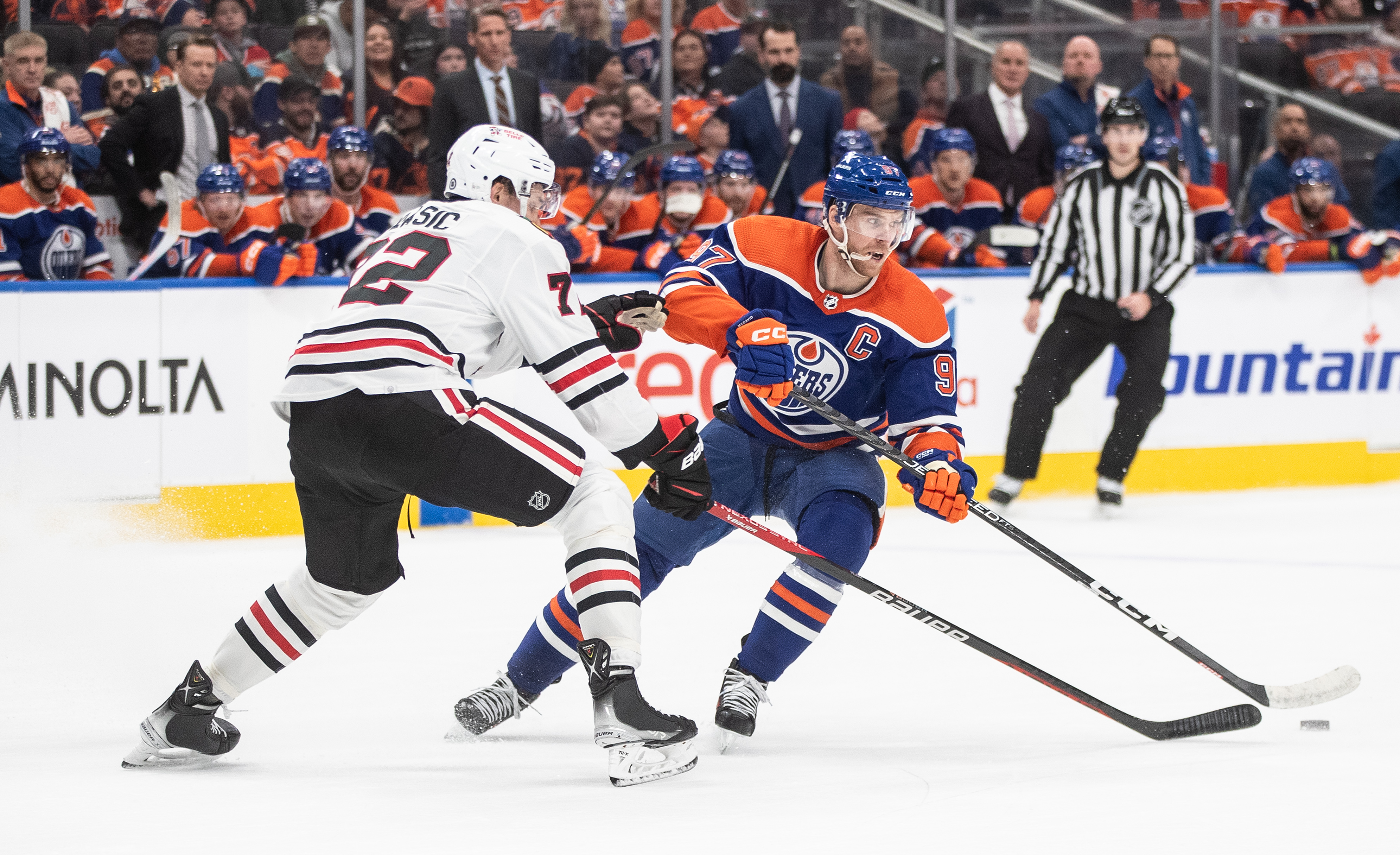 Едмънтън Ойлърс записа осмата си поредна победа като победи Чикаго