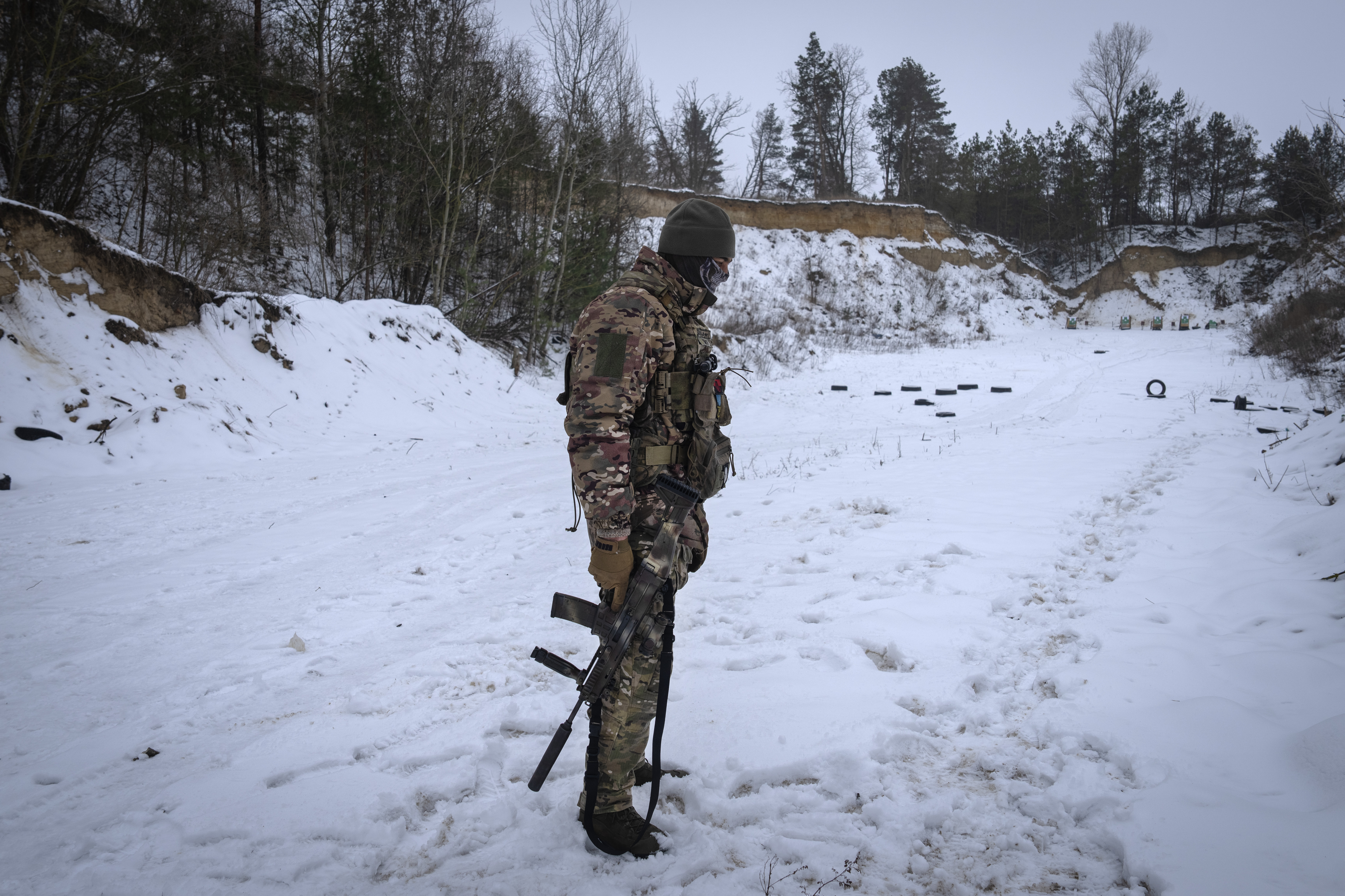 Ukraine weighing military’s request to mobilize another 500K for war: Zelenskyy – National | 24CA News