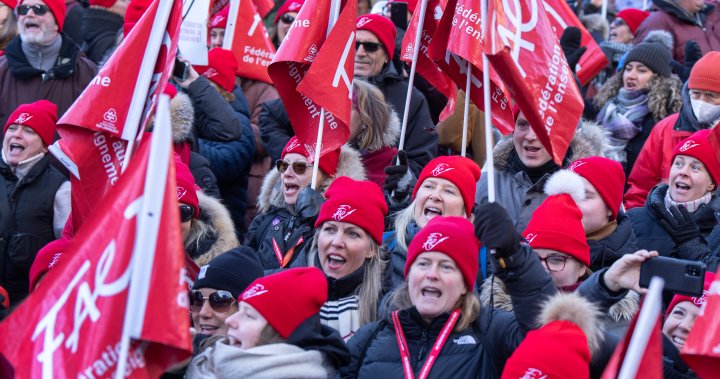 Приключи безсрочната стачка на учителите в Квебек след постигнато колебливо споразумение