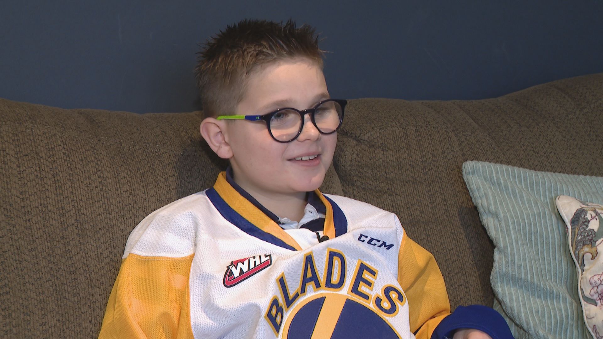 Visually-impaired 10-year-old announces Saskatoon Blades starting lineup