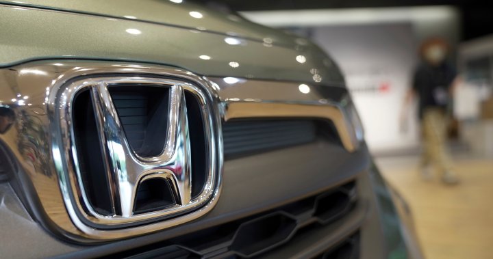 Honda considers $14 billion plan for EV production in Canada - National | Globalnews.ca