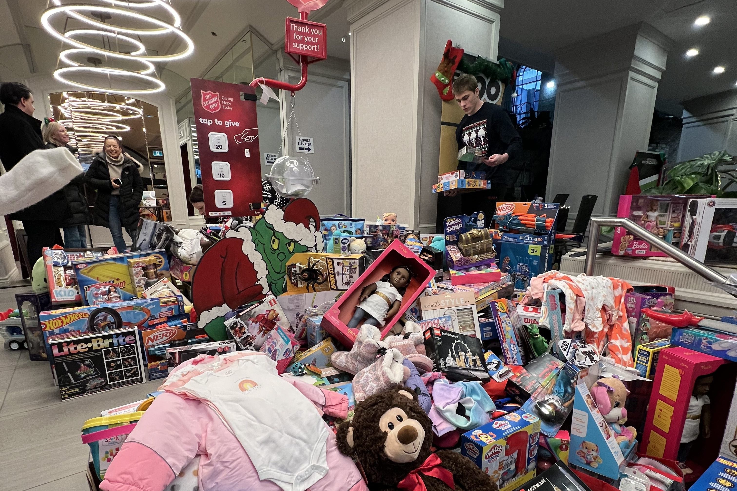 Corus Radio London се стреми да гарантира че всеки ще