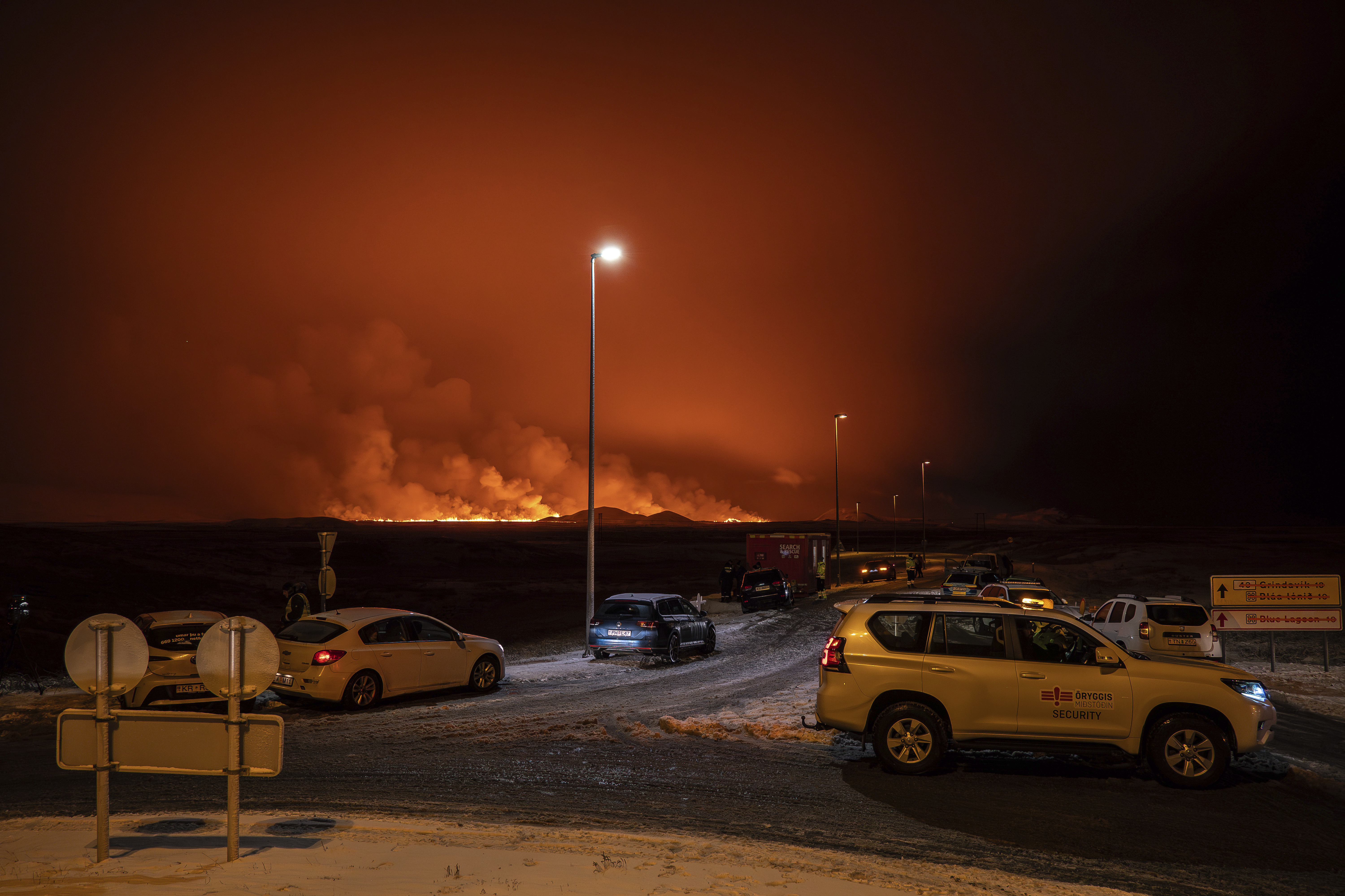 Iceland volcano misses fishing town of Grindavik for now