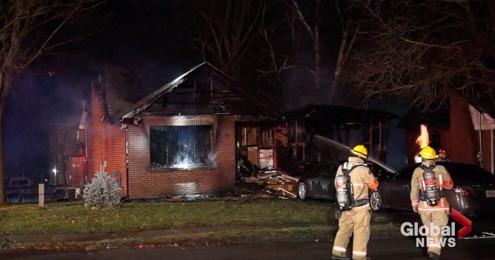 Пожар в къща в Линдзи Онтарио рано в неделя се
