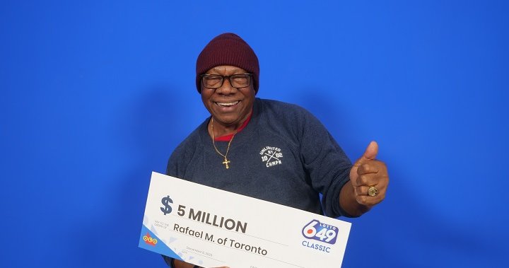 След като игра на лотарията в продължение на 30 години, човек от Торонто най-накрая спечели големи печалби