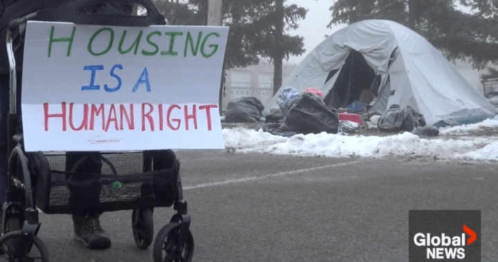 Временният лагер в Питърбъро е намален до 4 потребители, тъй като новите програми помагат на бездомното население