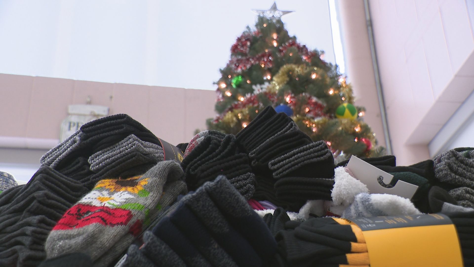 Sask. chiropractors, Salvation Army collect thousands of socks for those in need