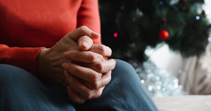 Как можете да помогнете на възрастните хора да се преборят със самотата през празниците