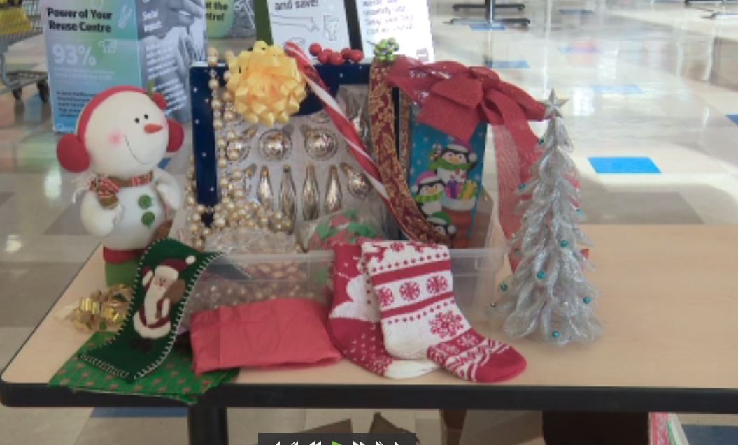 Време е за коледно настроение но много жители на Едмънтън