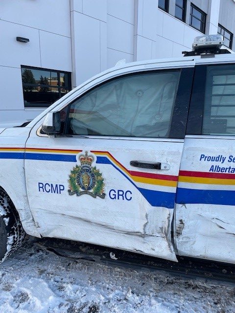 RCMP на Алберта отново напомня на шофьорите да намалят скоростта