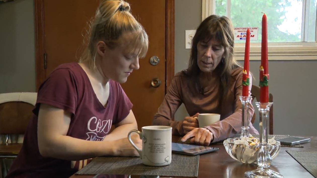 Семейство Делта Британска Колумбия което успешно се бори със заповед