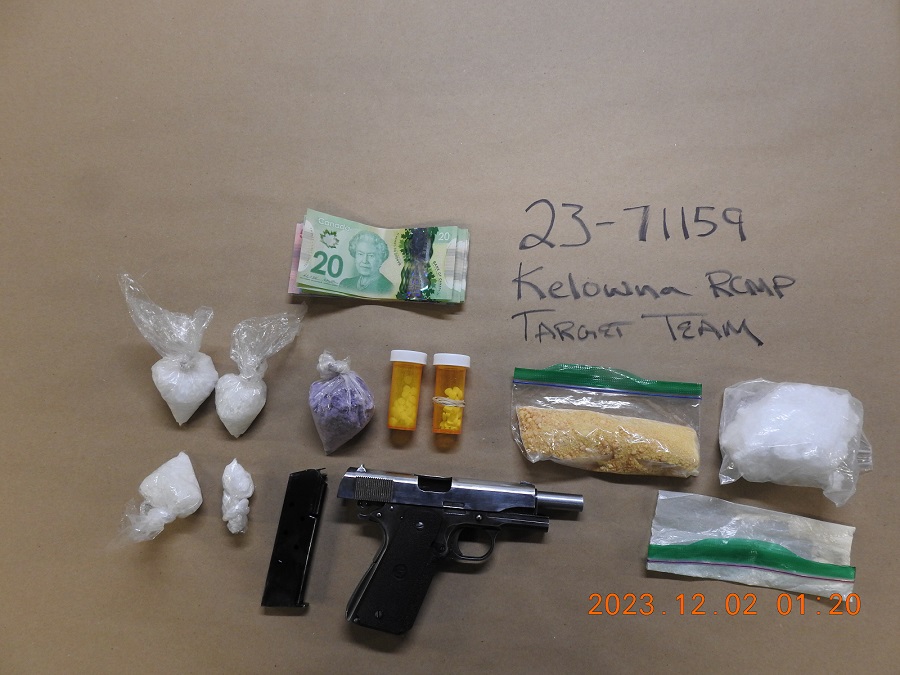 Мъж и жена бяха арестувани по рано този месец и са