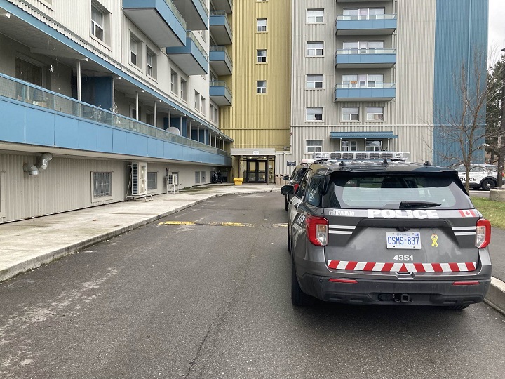 Жена е с тежки наранявания след намушкване с нож в