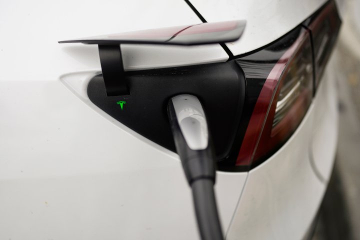 ‘It is realistic’: Infrastructure needed for 2035 EV mandate