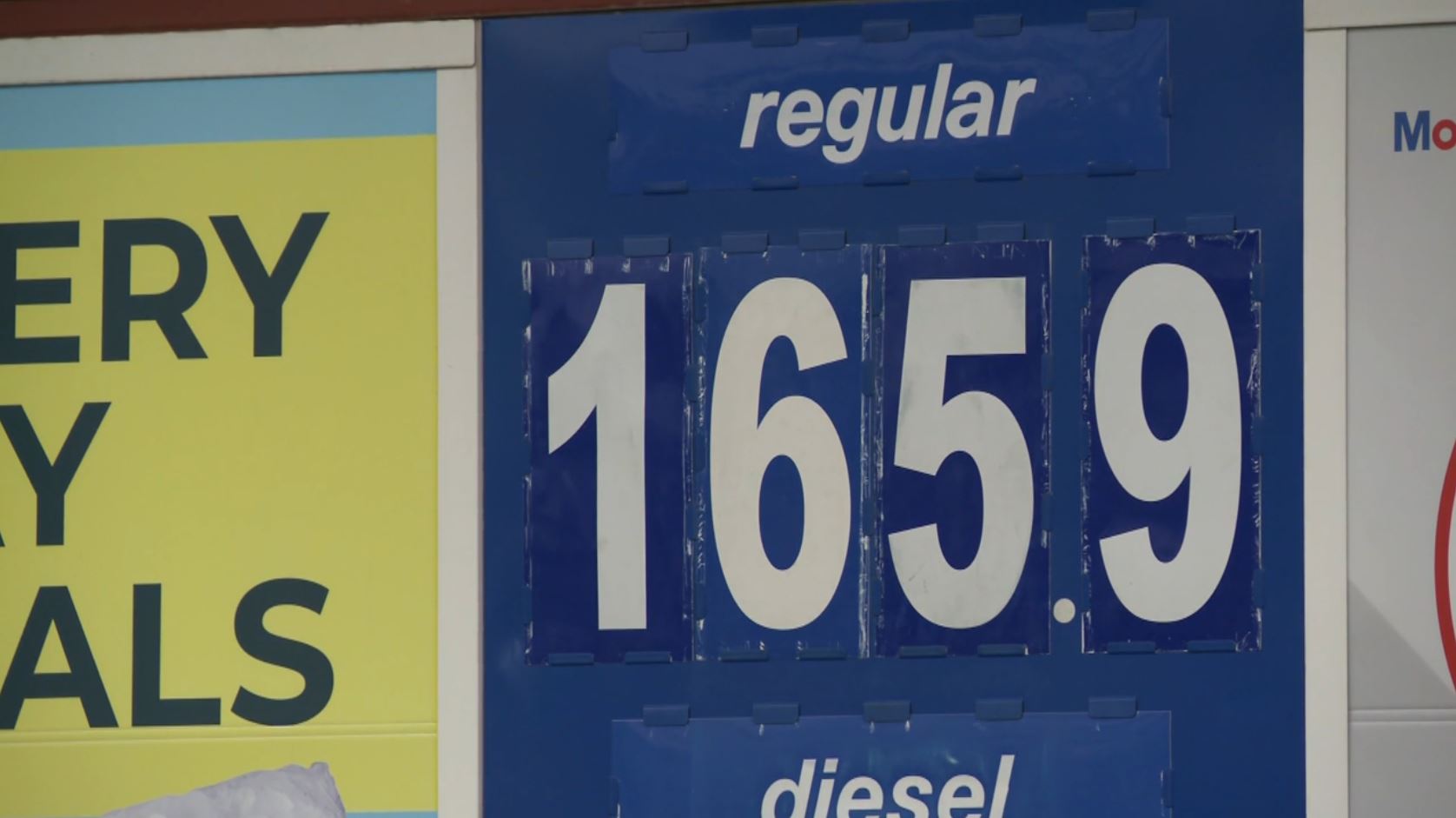 Бензиностанциите в Metro Vancouver ще бъдат натоварени в петък тъй