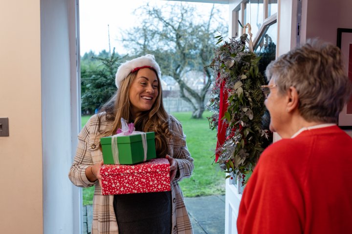 Returning a gift during the holidays? What to know before you do