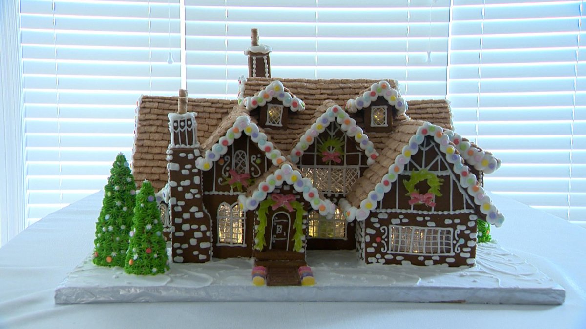 Tigard Entrepreneur Pitches Mess-Free Gingerbread House on 'Shark