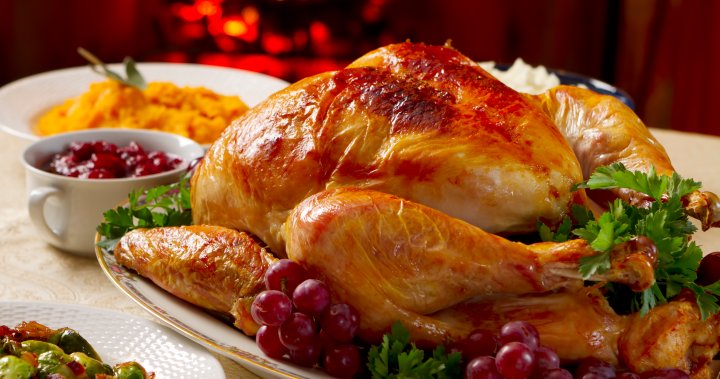 Докато канадците се подготвят за Коледа и вечери с пуйка