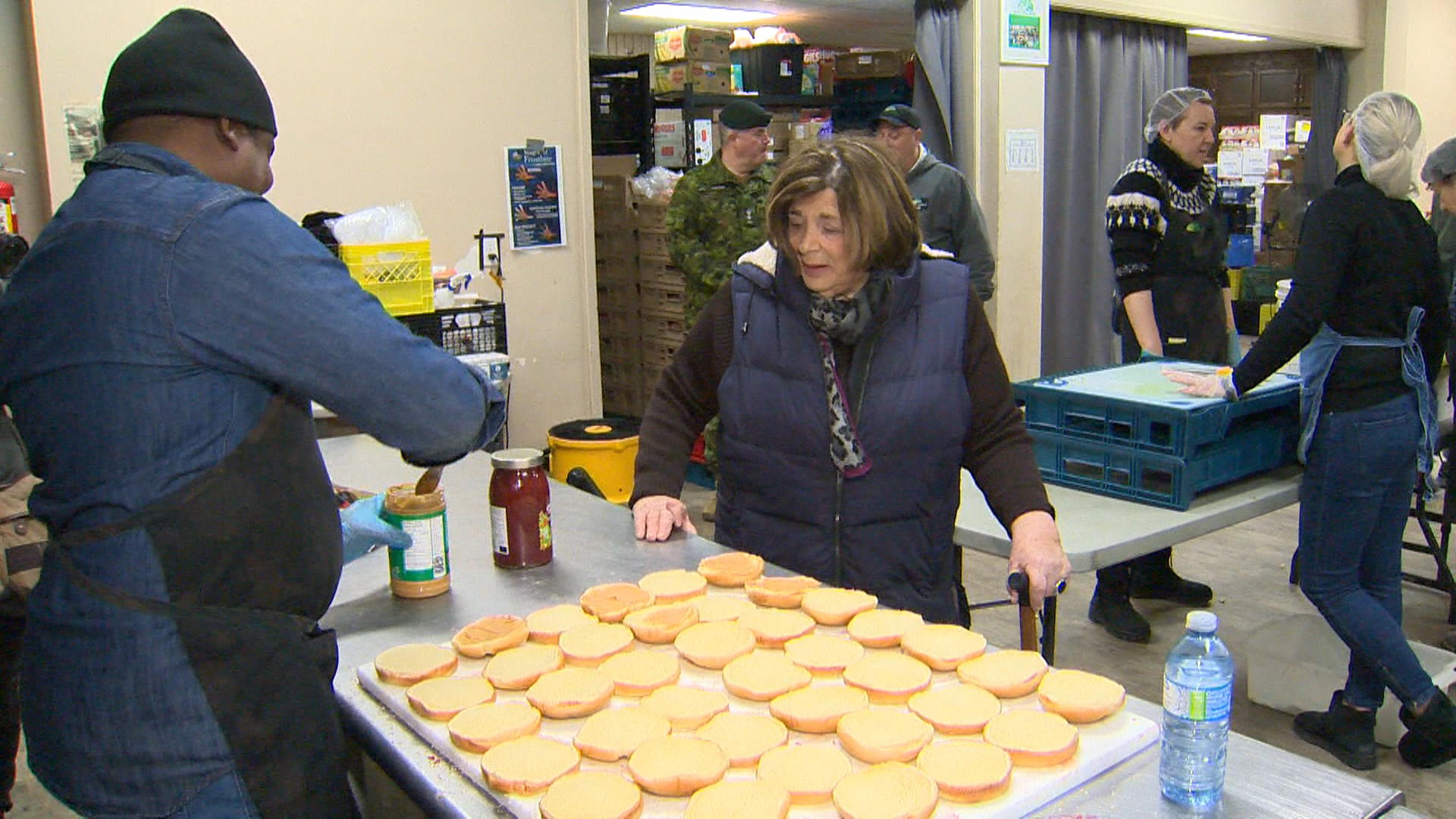 Lieutenant-governor initiative brings hundreds of pounds of food to Agape Table