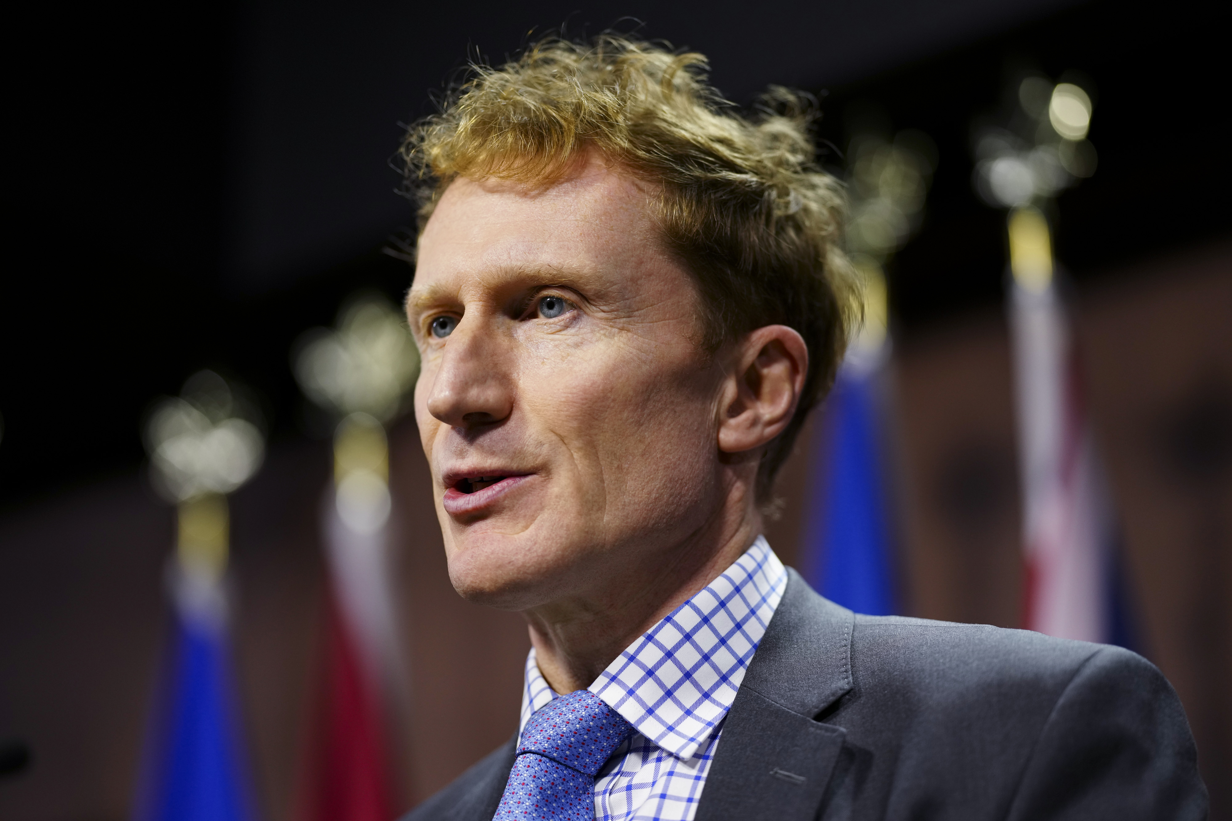 Канада разкри временни имиграционни мерки за да помогне на членовете