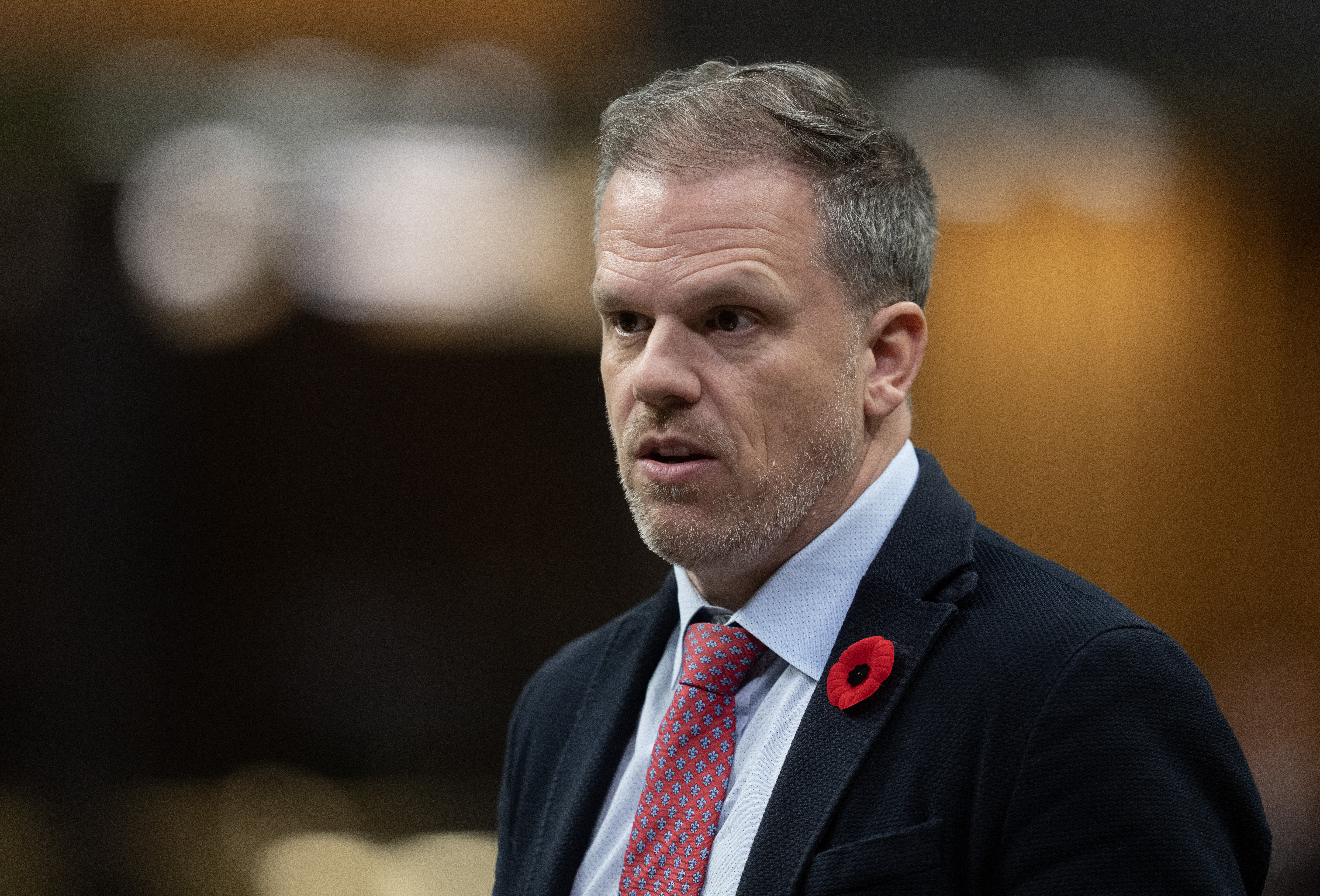 Федералното правителство оглавява усилията за драстично съкращаване на срока за