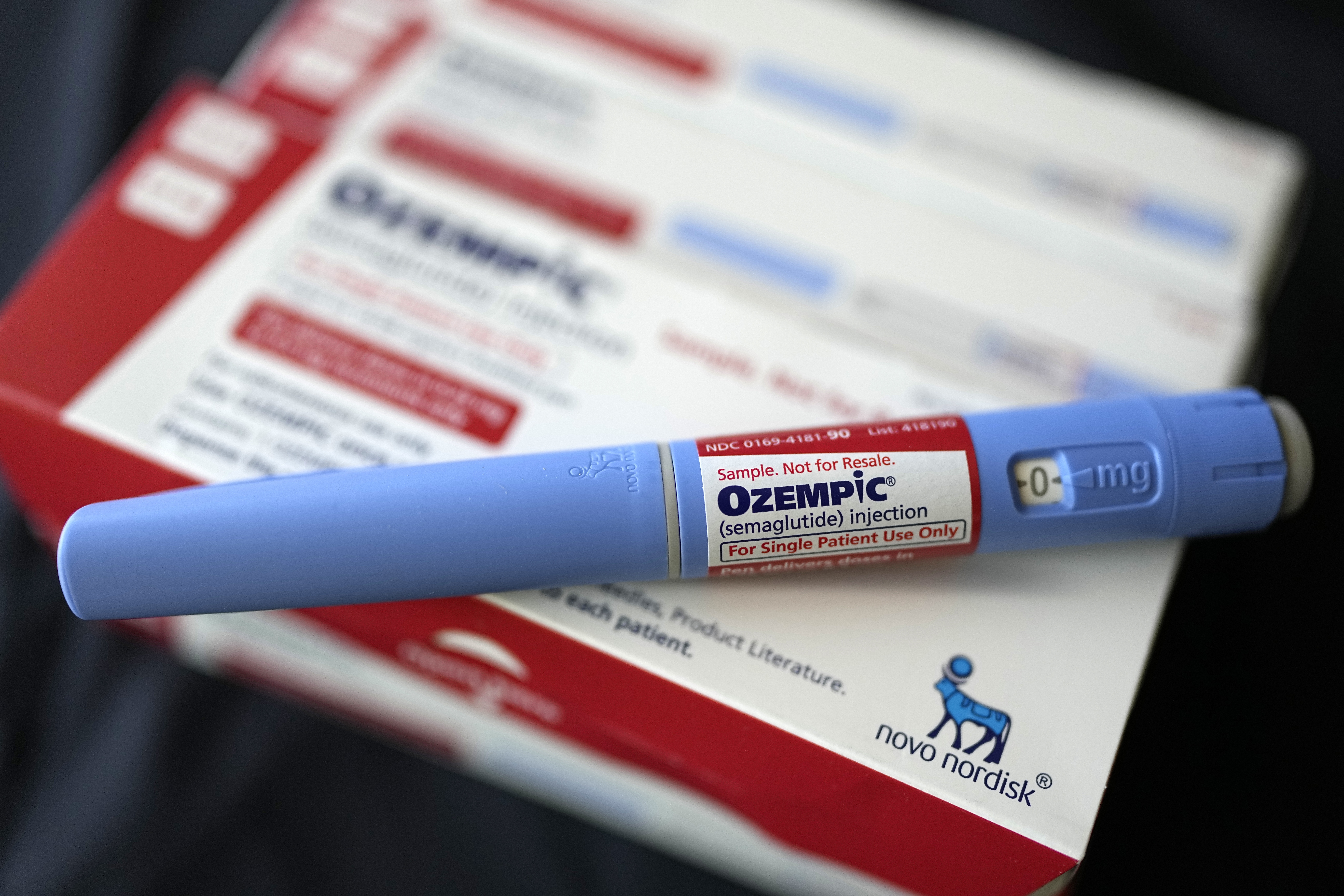 Health Canada казва че работи с производителите за да направи