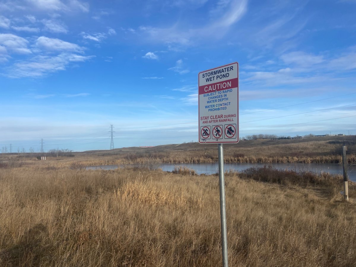 A warm start to December has prompted Calgary Fire Department officials to issue a warning regarding precarious ice on bodies of water throughout the city. 