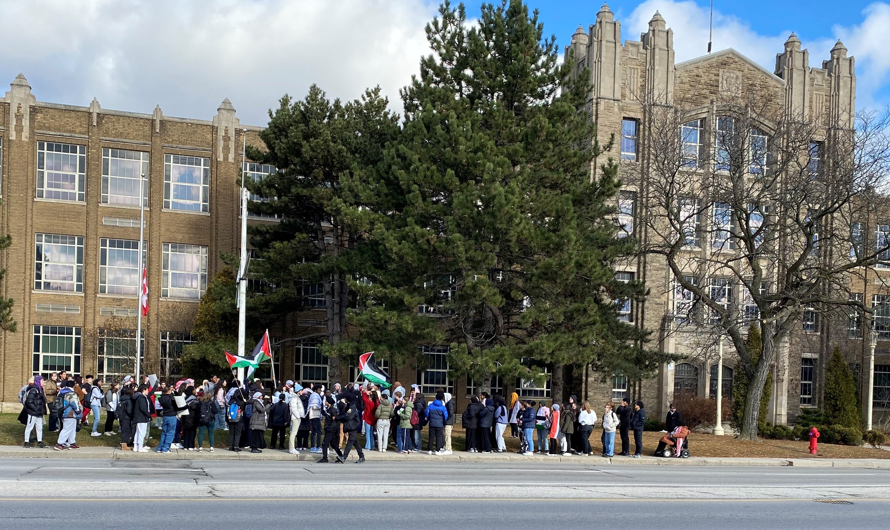 Students, supporters hold pro-Palestinian rally in front of Hamilton school