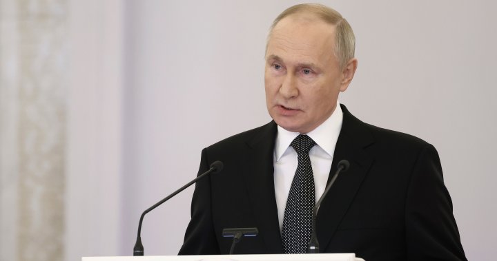 Руският президент Владимир Путин казва, че ще се кандидатира за още един мандат