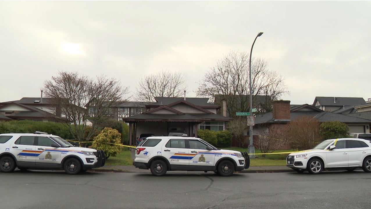 46 годишен баща и 13 годишният му син са били убити в