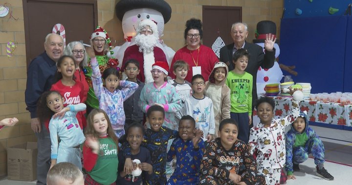 “世代基金会为蒙特利尔小学带来欢乐和圣诞老人”