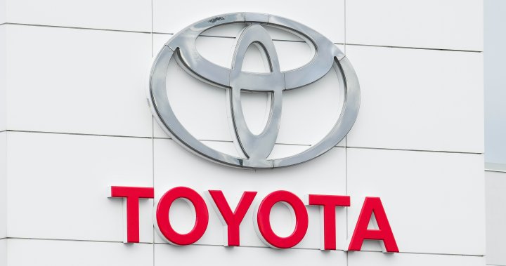 Toyota, Lexus изтеглят близо 100 000 превозни средства в Канада поради проблем с въздушната възглавница
