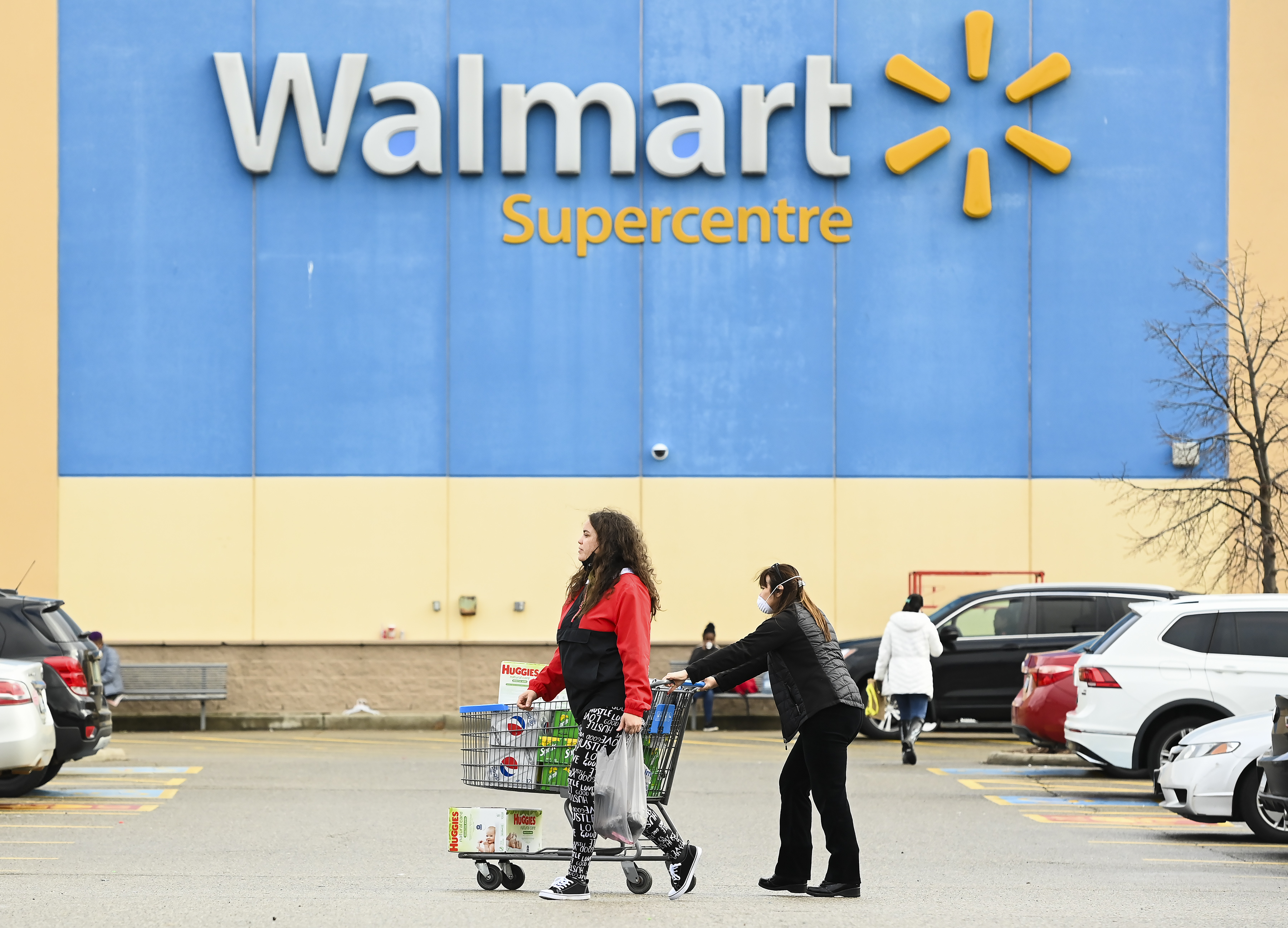 Walmart Canada says it will spend $1B to 'modernize' its stores