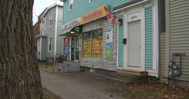 Nova Scotia’s plans to allow alcohol sales in convenience stores unclear