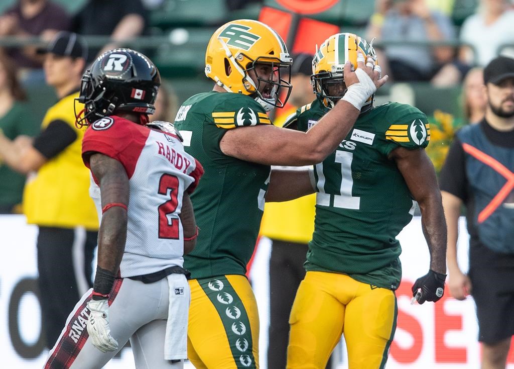Canadian defensive lineman Cole Nelson signed a two-year contract extension Friday with the Edmonton Elks.