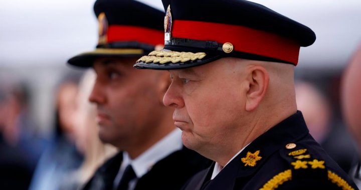 Полицията в Торонто ще направи „много трудни избори“ след разкриването на градския бюджет