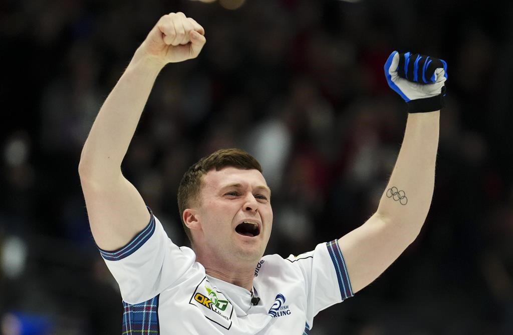 Scotland's Bruce Mouat defeated Canada's Brendan Bottcher 6-5 to win the men's Grand Slam of Curling Co-op Canadian Open title on Sunday.