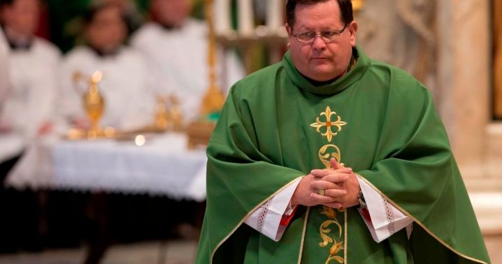 Висш лидер на Римокатолическата църква в Квебек е изправен пред