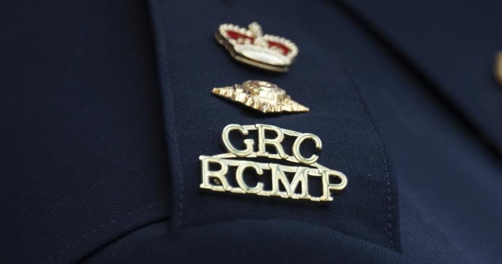 Офицер от RCMP в Ню Брънзуик, който беше признат за