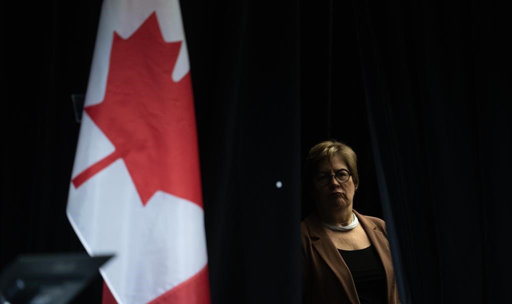 Трима от бившите шефове на шпионажа на Канада насърчават Общественото