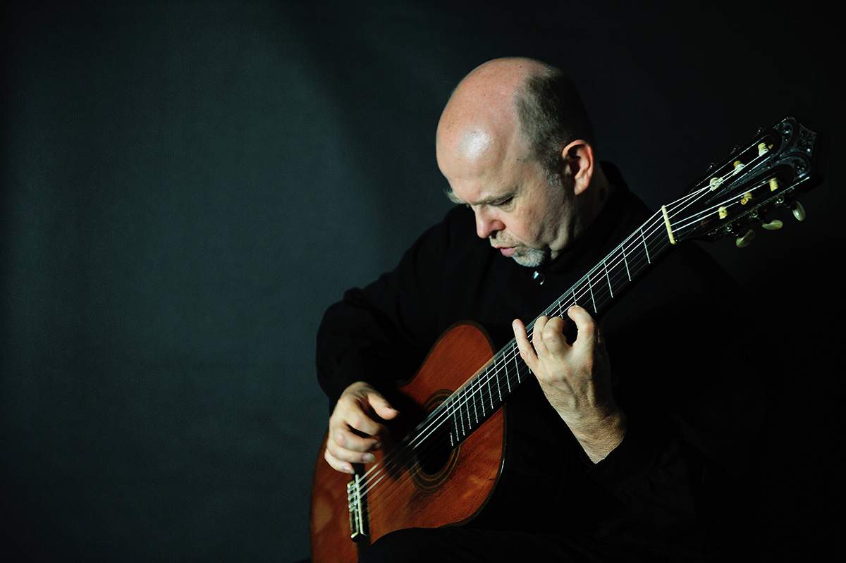 ‘Magical’ classical guitarist Pavel Steidl lights up Pyatt Hall - image