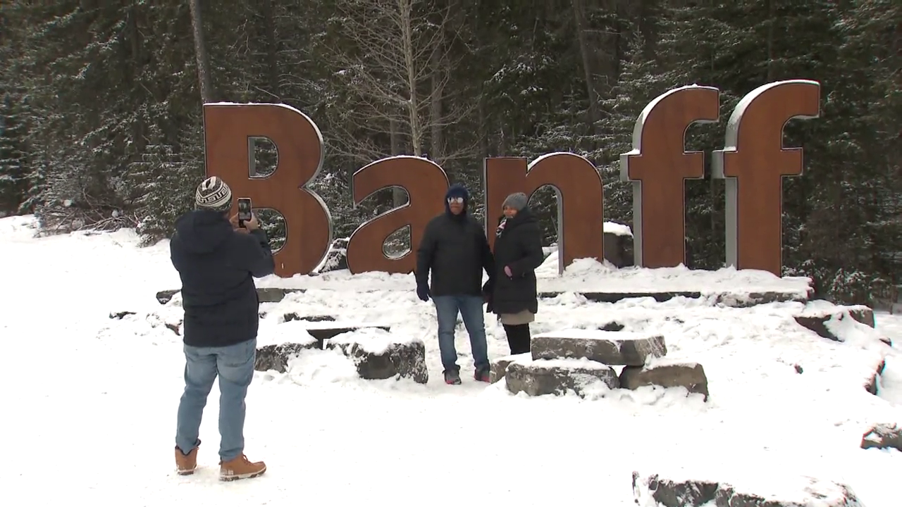 Banff looking at moving town sign for visitor safety