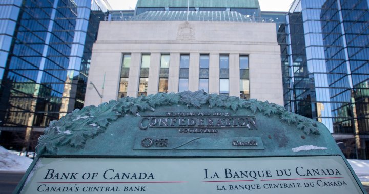 Докато Банката на Канада се готви да вземе първото си