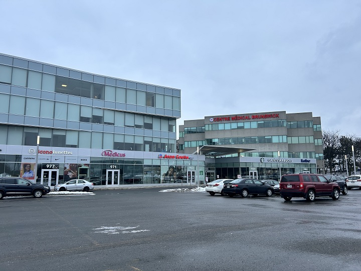 Има опасения относно бъдещето на медицински център в Уест Айлънд