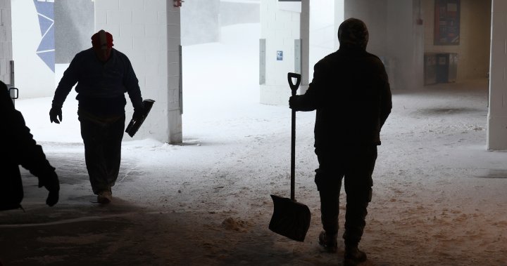 Докато духа вятърът: Защо мощен зимен взрив в щата Ню Йорк даде пропуск на Онтарио