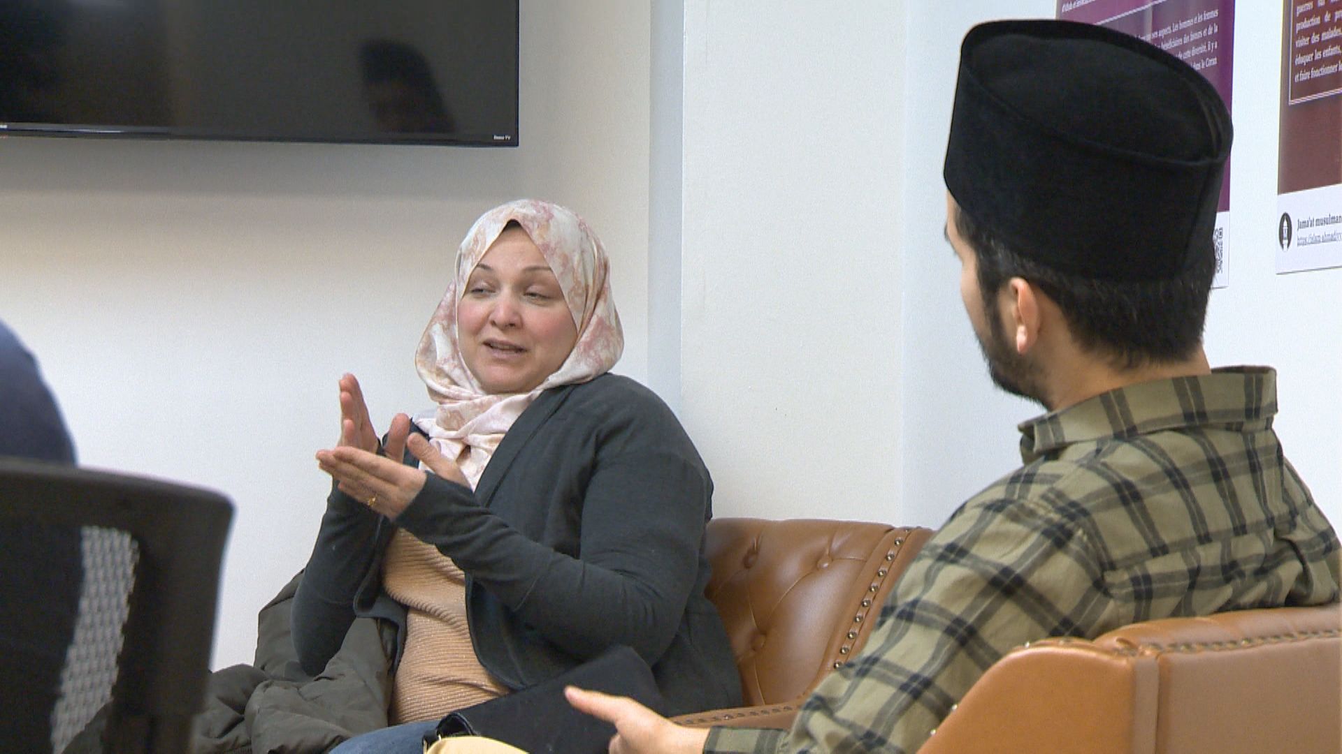 Muslim community in Montreal holds open house to help dispel misconceptions