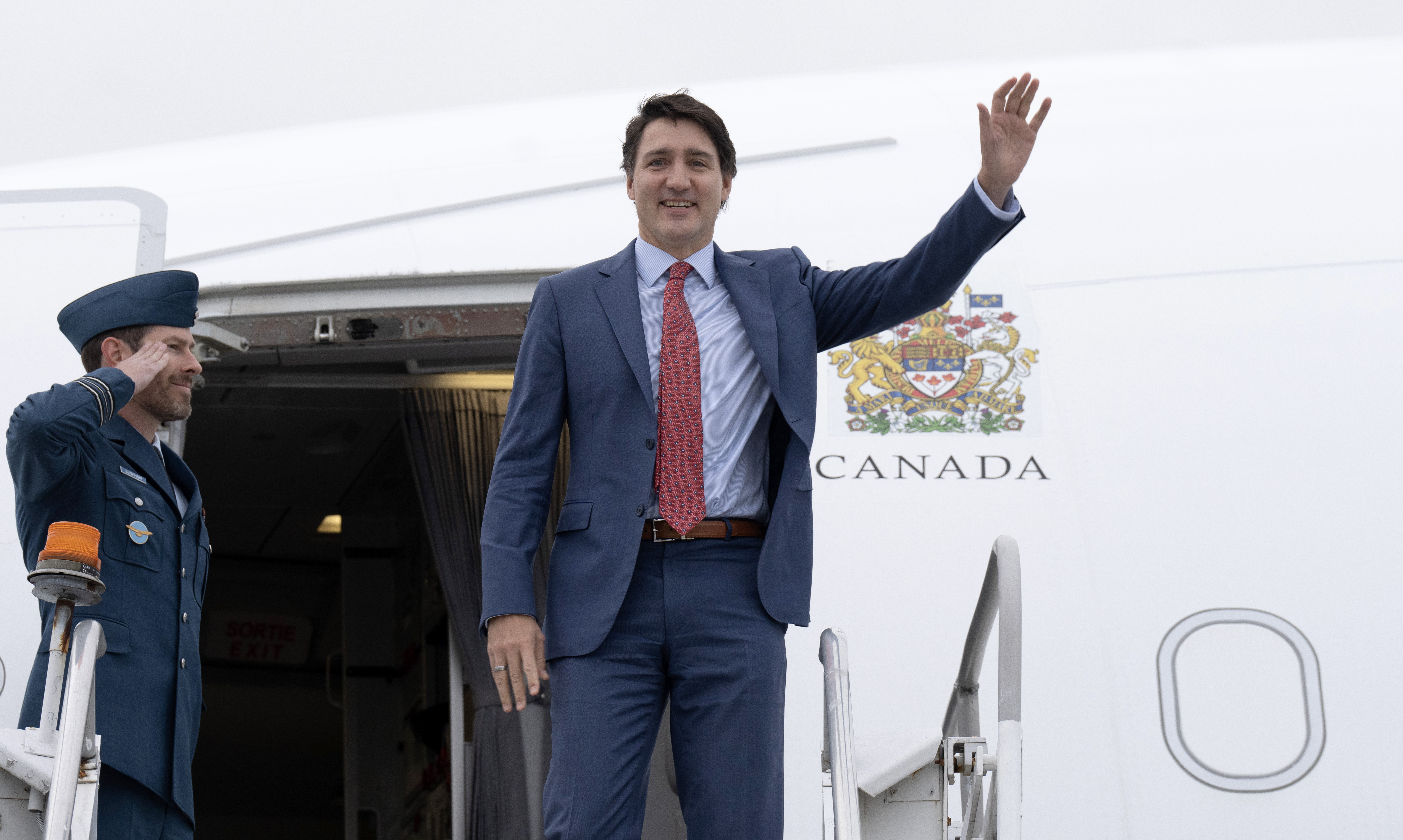 PM’s plane broke down in Jamaica during family vacation, requiring 2nd aircraft