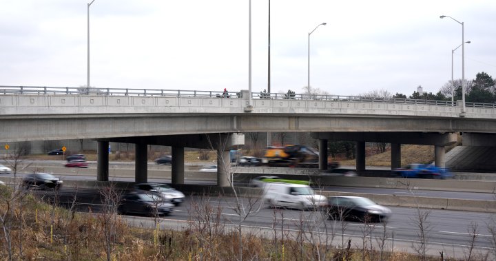 多伦多一座高速公路桥如何成为该市中东紧张局势的中心