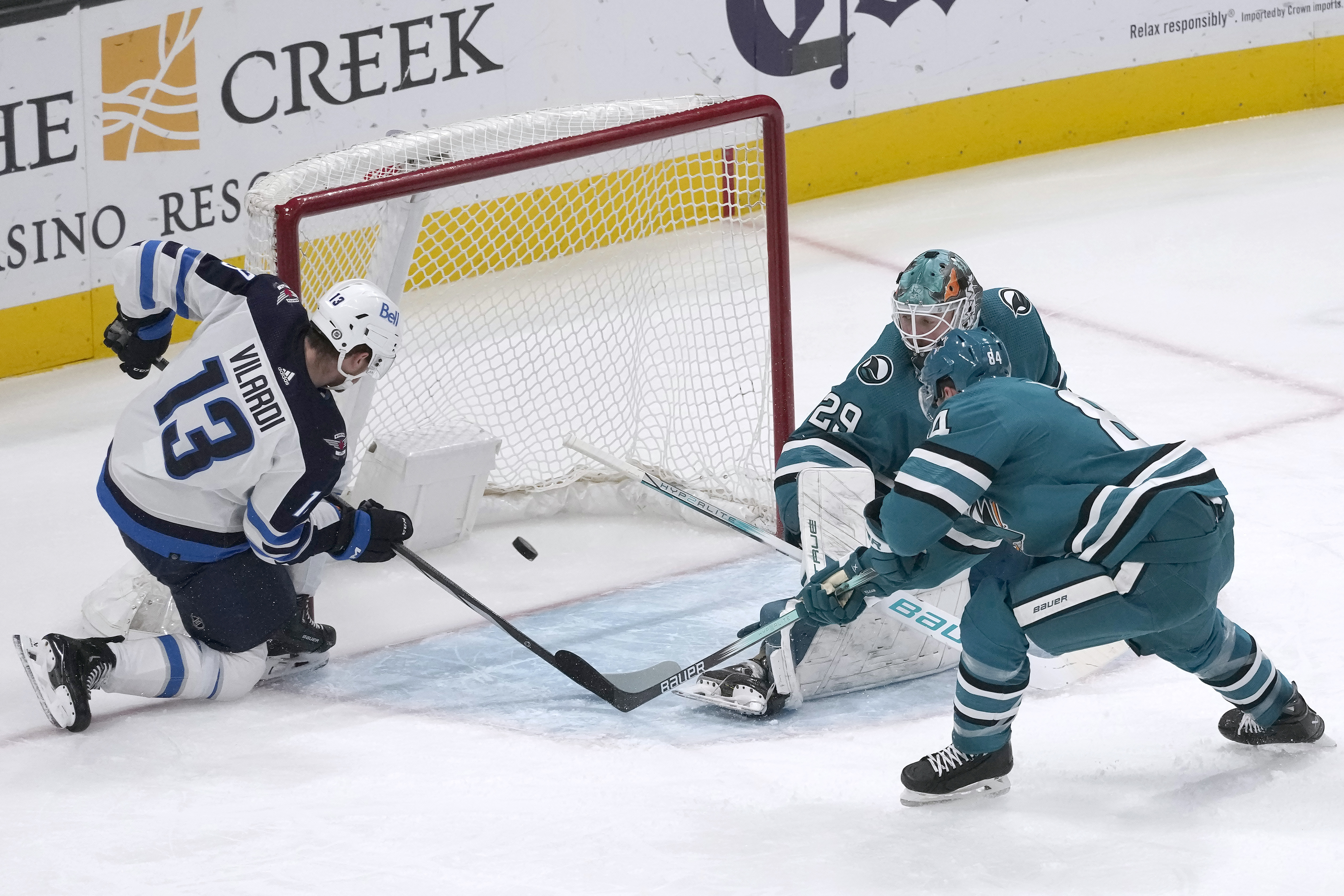 В сезон който изглежда става все по впечатляващ от играта Уинипег