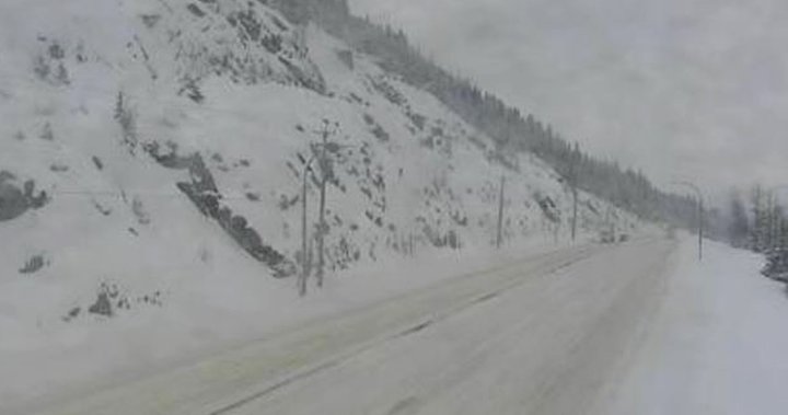 加拿大不列颠哥伦比亚省山区公路发布极寒天气警报